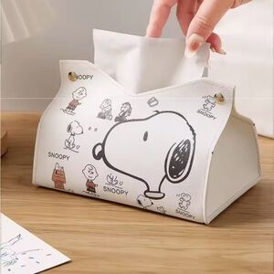Snoopy Tissue Holder